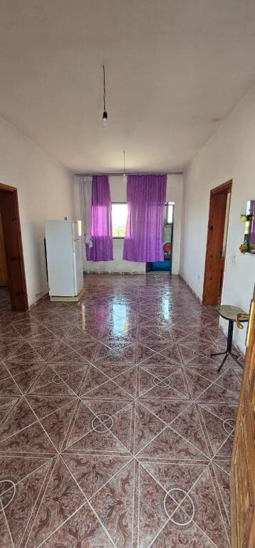 🏡 Shiten 2 shtëpi private + tokë kodrinore 9,000 m² ne Maskuri pranë Pjezës