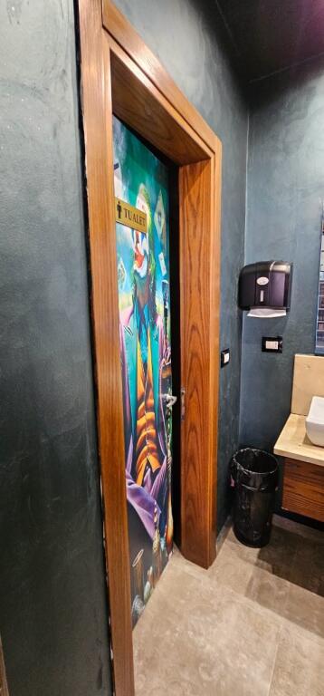 🏪 Commercial space for sale Local 130 m² Currently rented, ready for work, near the Train Station!