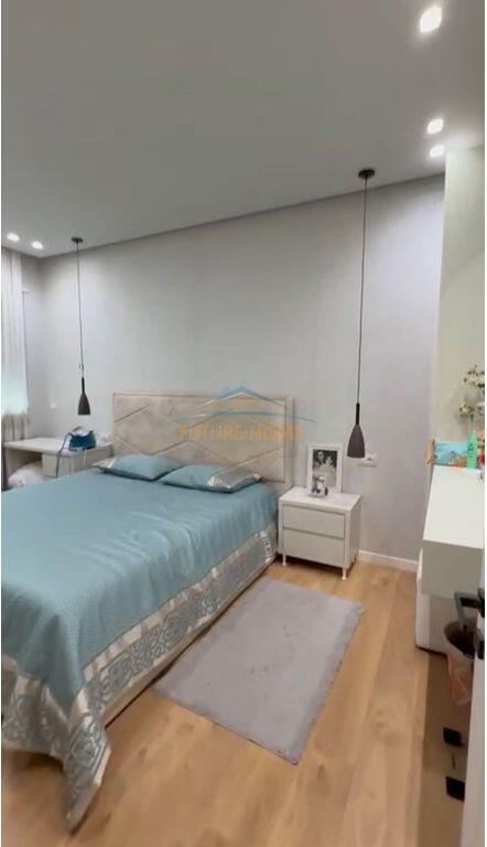 Penthouse 3+1+2+ Poste Parkimi,Kopshti Zologjik