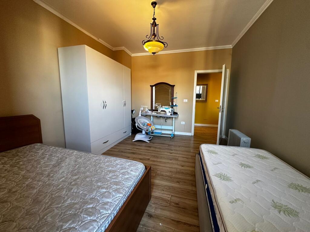 Apartament 3+1 per qira te Rruga e Kosovareve