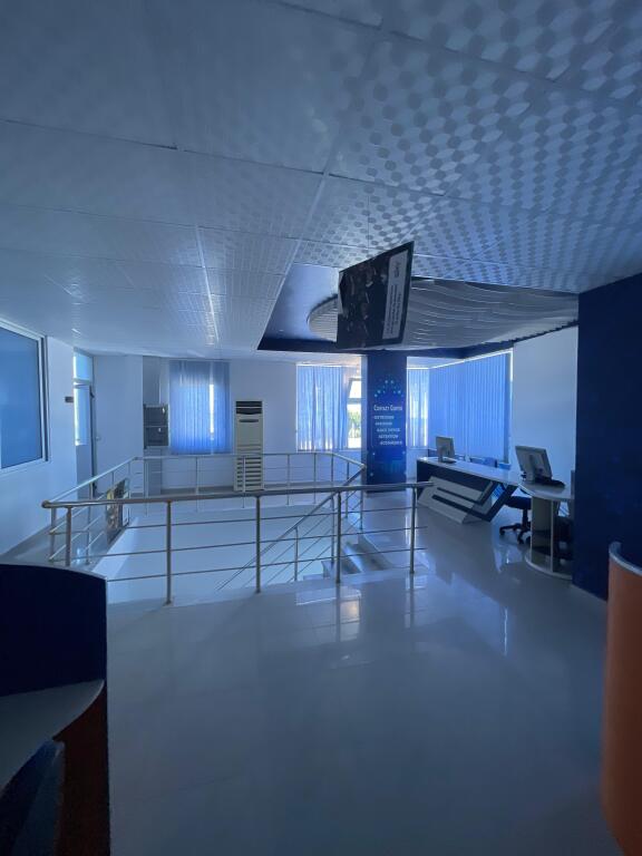 🔹 Jepet me qira ambient biznesi i dedikuar për CALL CENTER ☎️💻