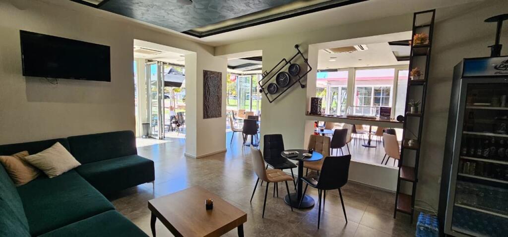 🏪 Commercial space for sale Local 130 m² Currently rented, ready for work, near the Train Station!