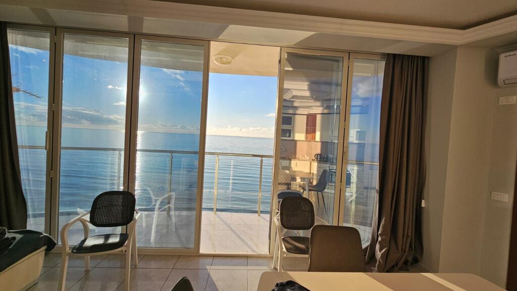 Shitet Super Apartament 1+1 Prane Shkembit Kavajes