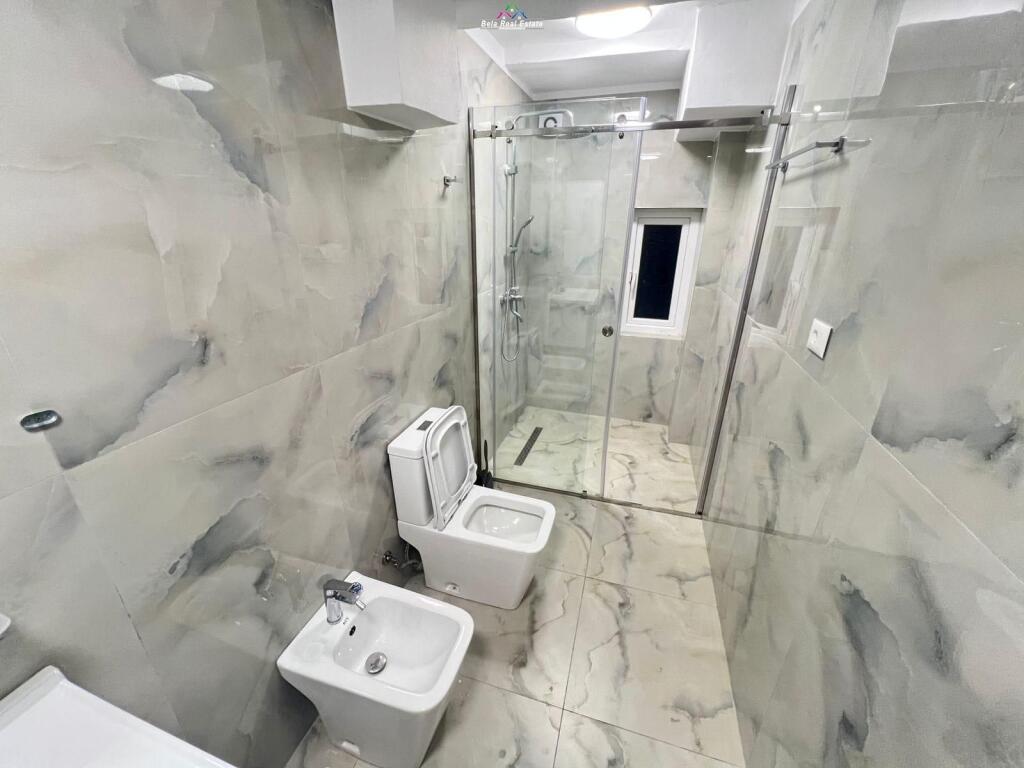 Apartament Me Qera 2+1 Tek Rruga e Barrikadave (ID B221367) Tirane