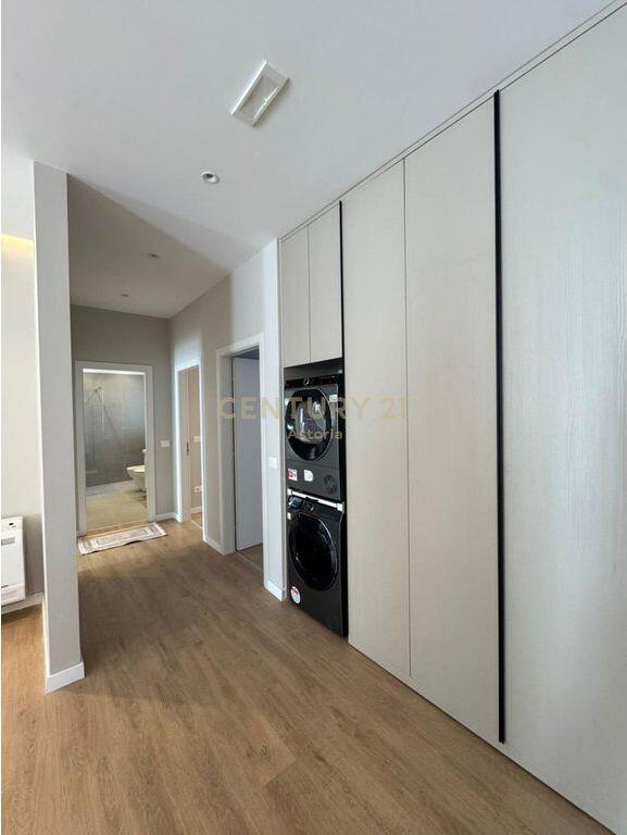 JEPET ME QIRA APARTAMENT 3+1+3 + POST PARKIMI TE "GREEN VALLEY", LIQENI I THATE