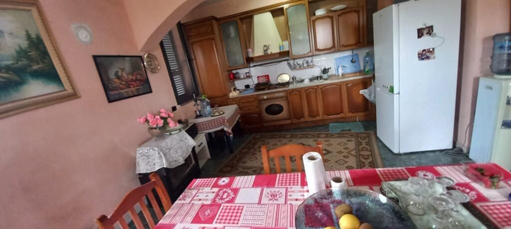 Shitet Shtepi nje Kateshe, Plazh Durres