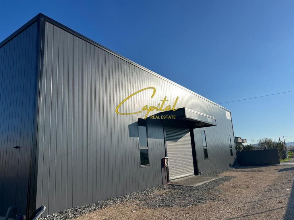 MAGAZZINO IN AFFITTO 600 M2 STRADA DI RINAS 3.200 EURO