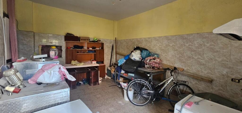 AMBIENT BIZNESI PER DYQANE ZYRA BARE RESTORANTE