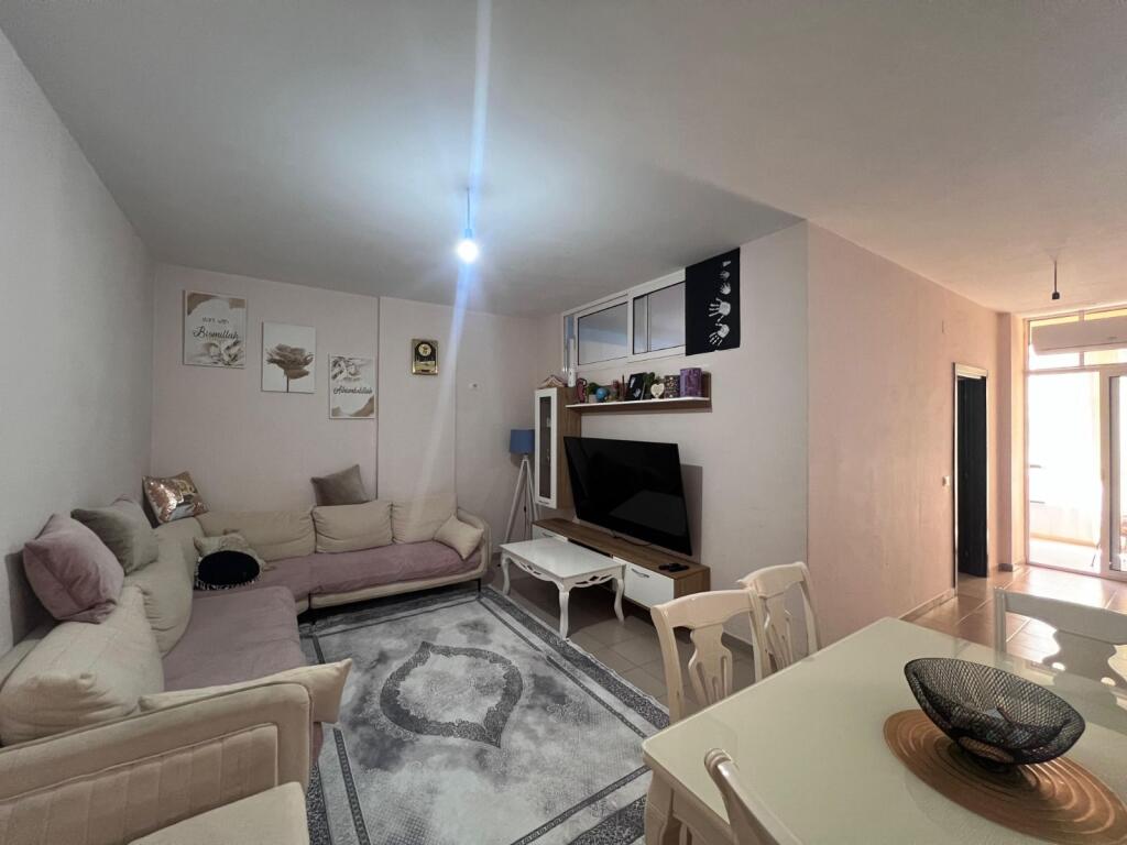 Shitet Apartament 2+1 Astir