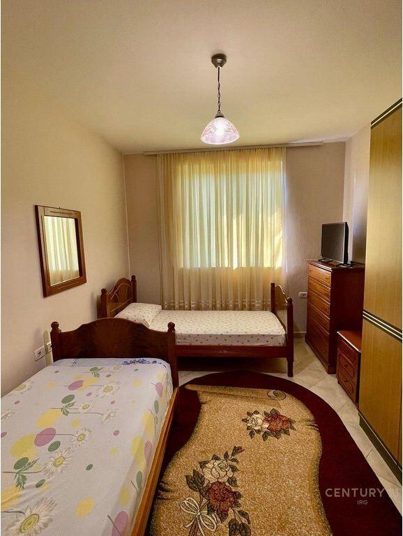 Apartament 2+1 me 2 ballkone me qira – Ish Fusha e Aviacionit, pranë Pallatit të Telebingos!