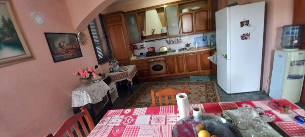 Shitet Shtepi nje Kateshe, Plazh Durres