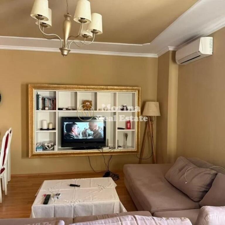 Qera, Apartament 1+1,Yzberisht, 450 euro/muaj.
