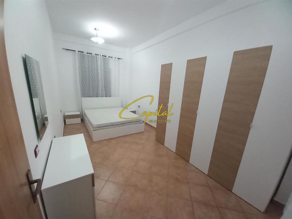 APARTAMENT ME QERA 2+1 FRESKU 40.000 LEKE