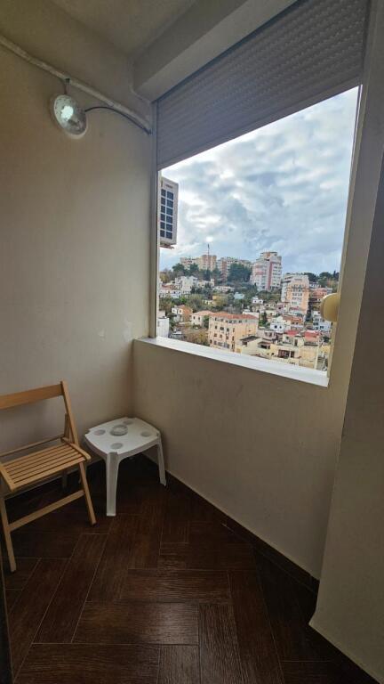 JEPET APARTAMENT ME QERA 2+1 PRANE GJYKATES DURRES