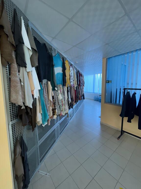 🔹 Jepet me qira ambient biznesi Rrobaqepsi 👗✂️