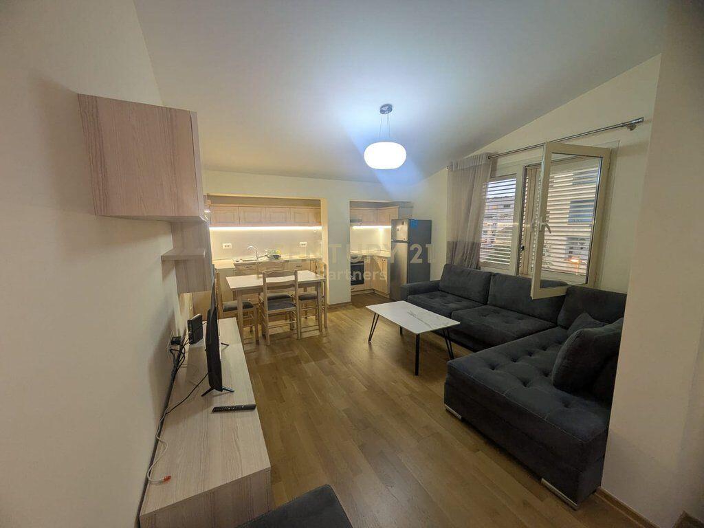 QIRA – APARTAMENT 2+1 PRANË FAKULTETIT TË INXHINIERISË SË NDËRTIMIT
