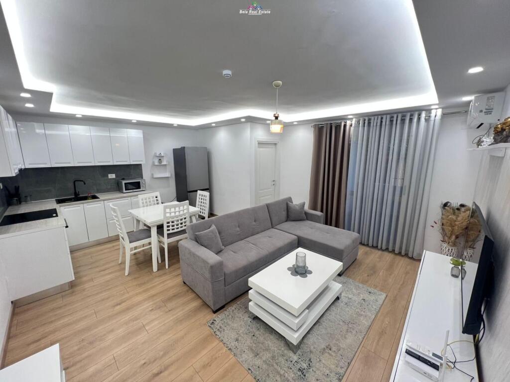 Apartament Me Qera 2+1 Tek Rruga e Barrikadave (ID B221367) Tirane