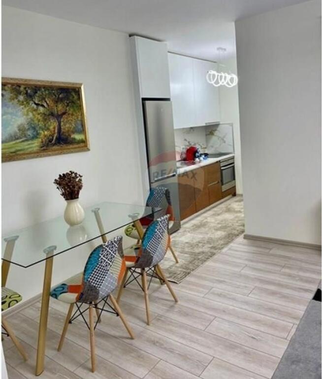 *APARTAMENT PER QIRA 📍 Rruga e Kosovareve*