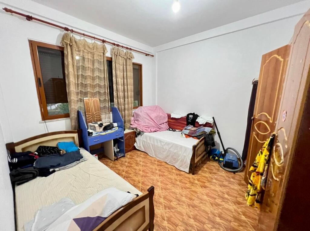 📣 SHITET VILE OKAZION 📍 Ali Dem, Prane Kompleksit Mangalem 🛣️ Rruga e "Mumajezeve" ✨