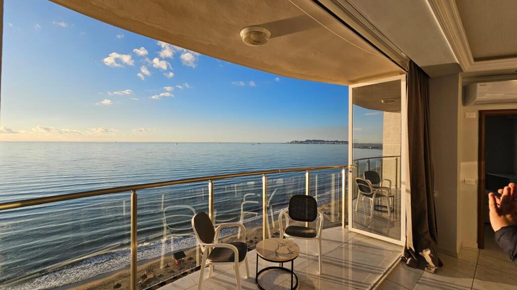 Shitet Super Apartament 1+1 Prane Shkembit Kavajes