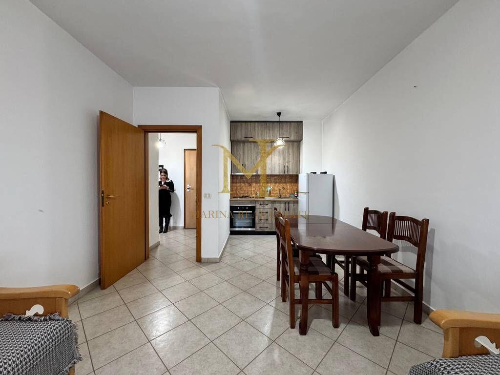 Apartament 1+1 per qera ne Plazh Hekurudha Durres. (deri ne 1 maj)