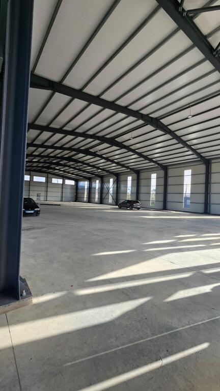 Unfinished Warehouses for Rent Located about 200m from ShenVlash street