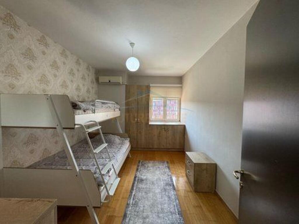 Shitet, Apartament 2+1, Air Albania, Tiranë