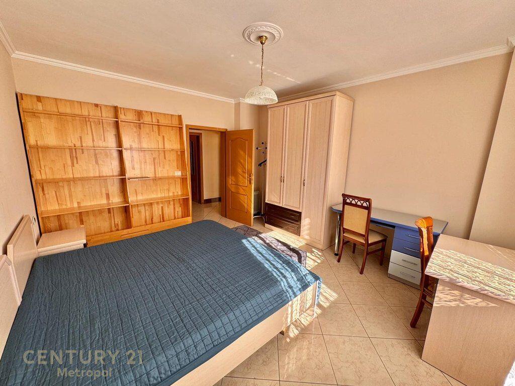 APARTAMENT 2+1+2 ME QERA NE BLLOK!