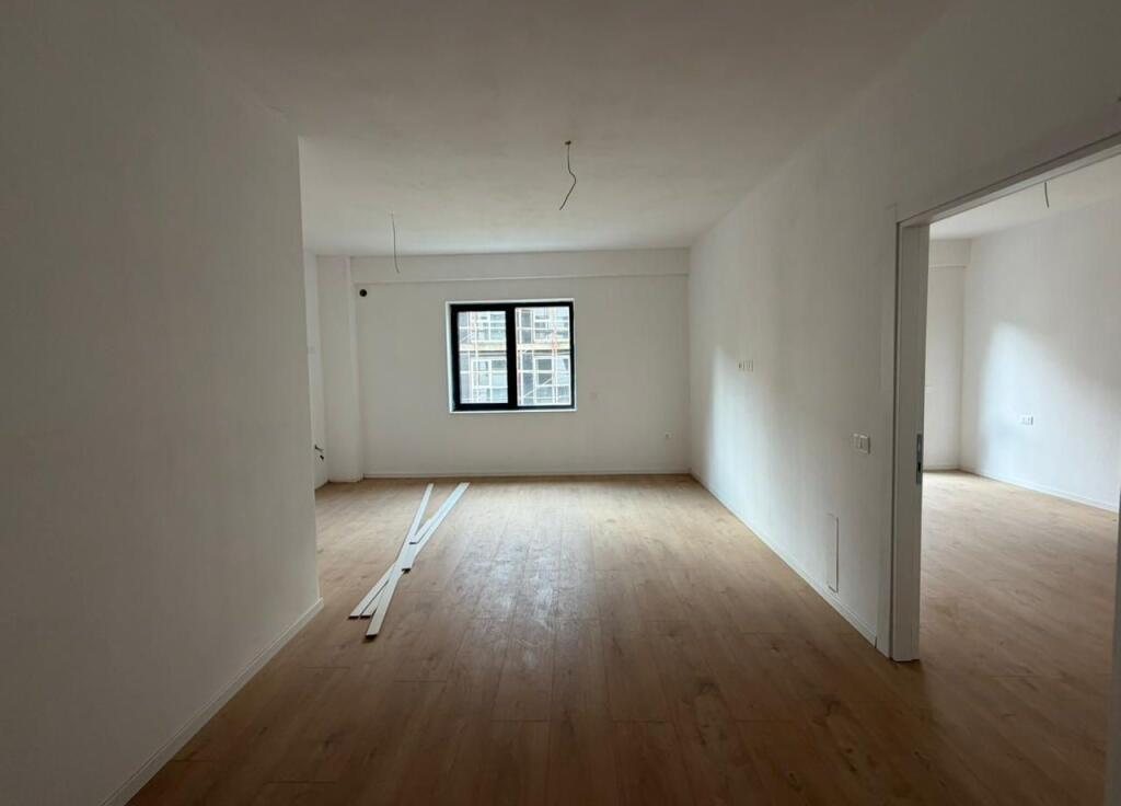 Apartament 1+1 per shitje tek Liqeni i Thate.