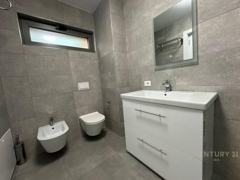 QIRA – VILË NË REZIDENCËN OLIVE GROVE