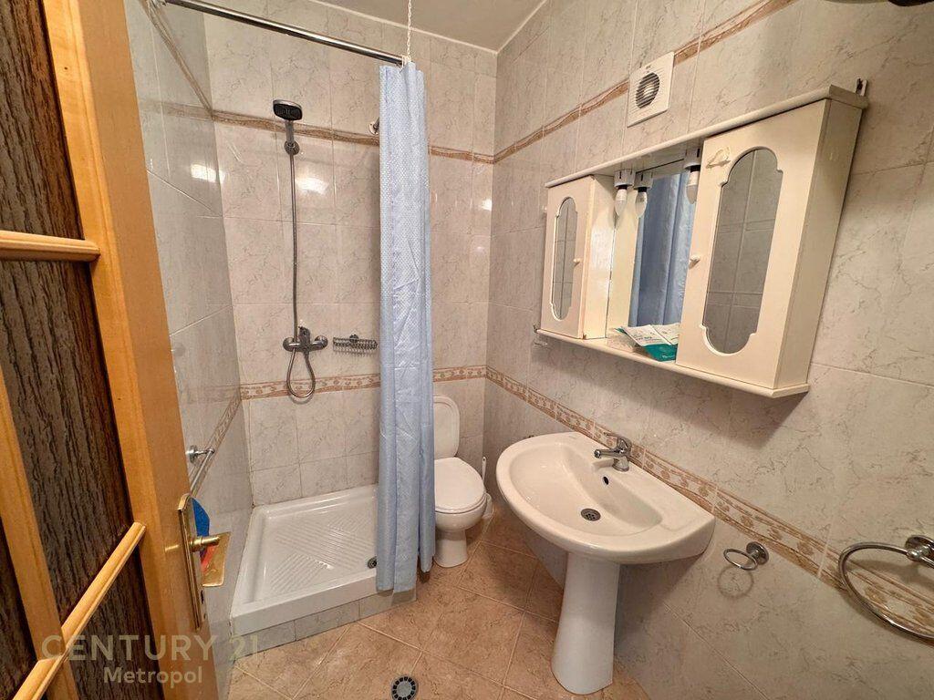 APARTAMENT 2+1+2 ME QERA NE BLLOK!