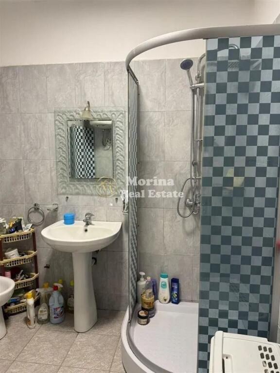 Qera, Apartament 1+1,Yzberisht, 450 euro/muaj.