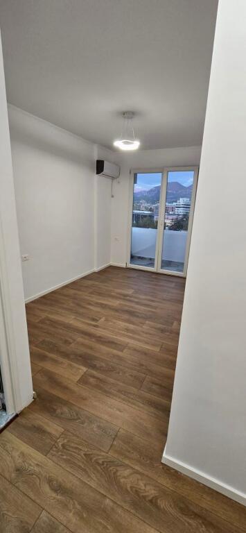 📣 SHITET Apartament 2+1 Me 2 Tualete📍 Prokuroria e Tiranes 🛣️ Rruga "Haxhi Hysen Dalliu" ✨