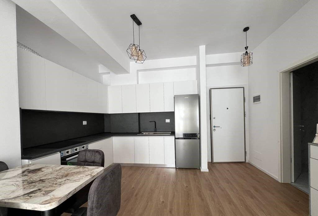 Shes apartament 1+1 te arreduar totalisht ne Rezidencen Kaimi!