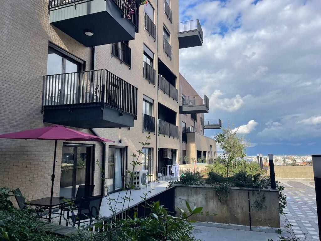 SHITET apartament 1+1 SUPER OKAZION tek Rezidenca "Kodra e Diellit"