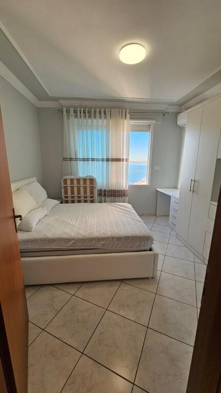 Shitet Super Apartament 1+1 Prane Shkembit Kavajes