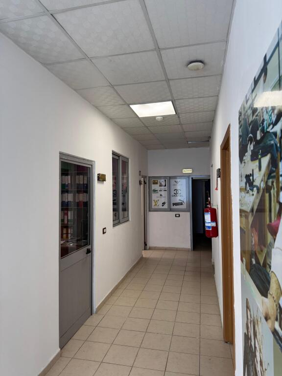 🔹 Jepet me qira ambient biznesi Rrobaqepsi 👗✂️