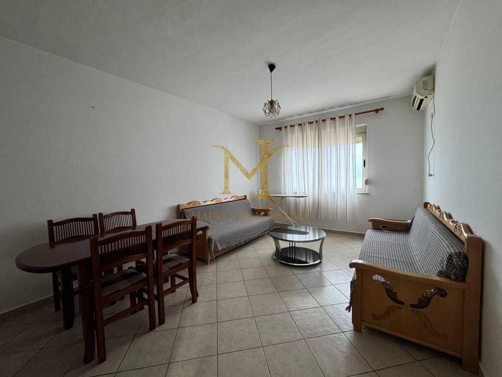 Apartament 1+1 per qera ne Plazh Hekurudha Durres. (deri ne 1 maj)