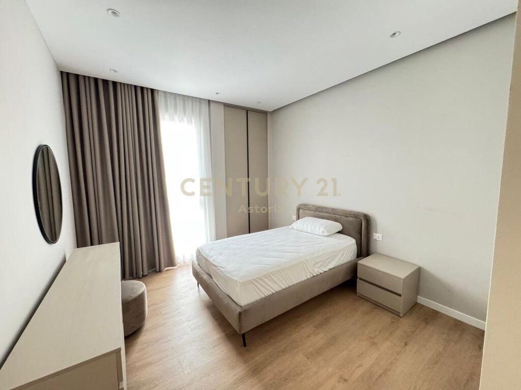 JEPET ME QIRA APARTAMENT 3+1+3 + POST PARKIMI TE "GREEN VALLEY", LIQENI I THATE