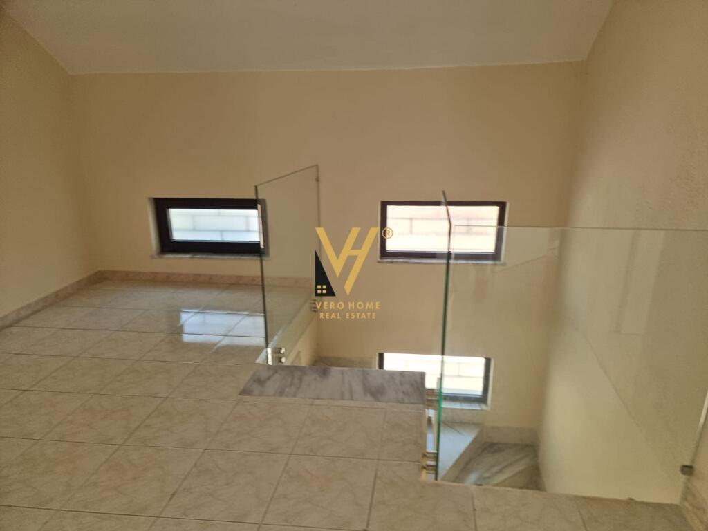 VILLA SU DUE PIANI IN AFFITTO A ALI DEMI 1.700 EURO