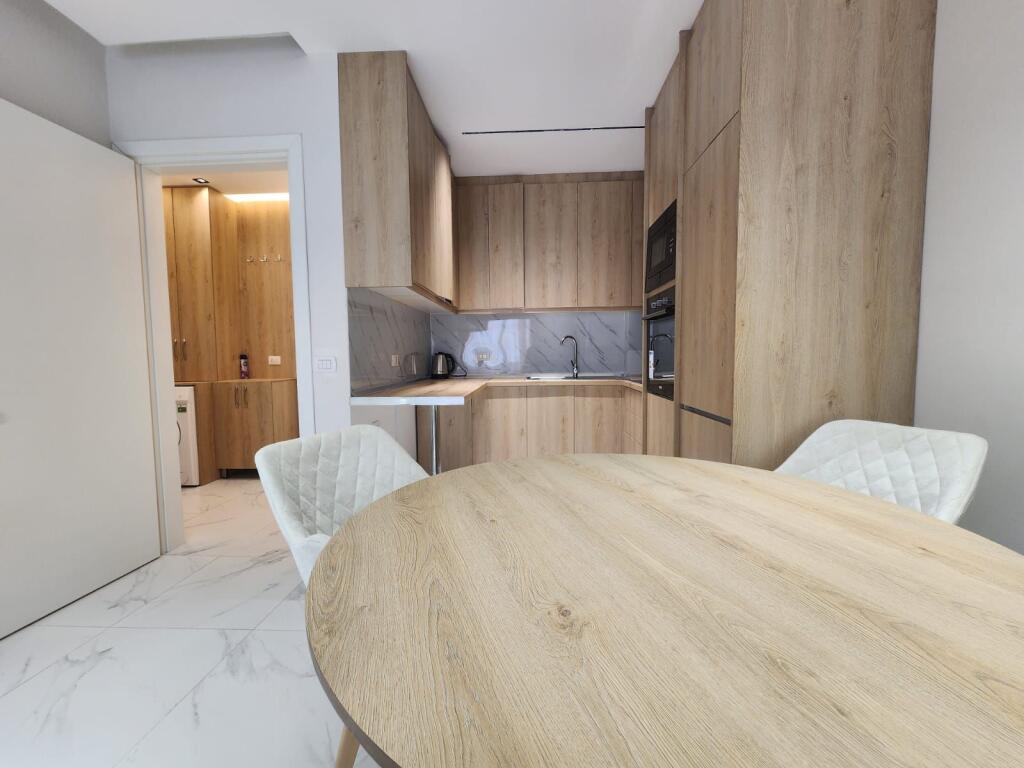 ✨ Shitet Apartament 2+1 – Plazh, Durrës ✨