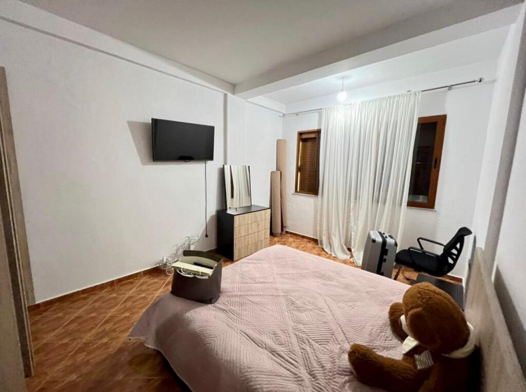 📣 SHITET VILE OKAZION 📍 Ali Dem, Prane Kompleksit Mangalem 🛣️ Rruga e "Mumajezeve" ✨