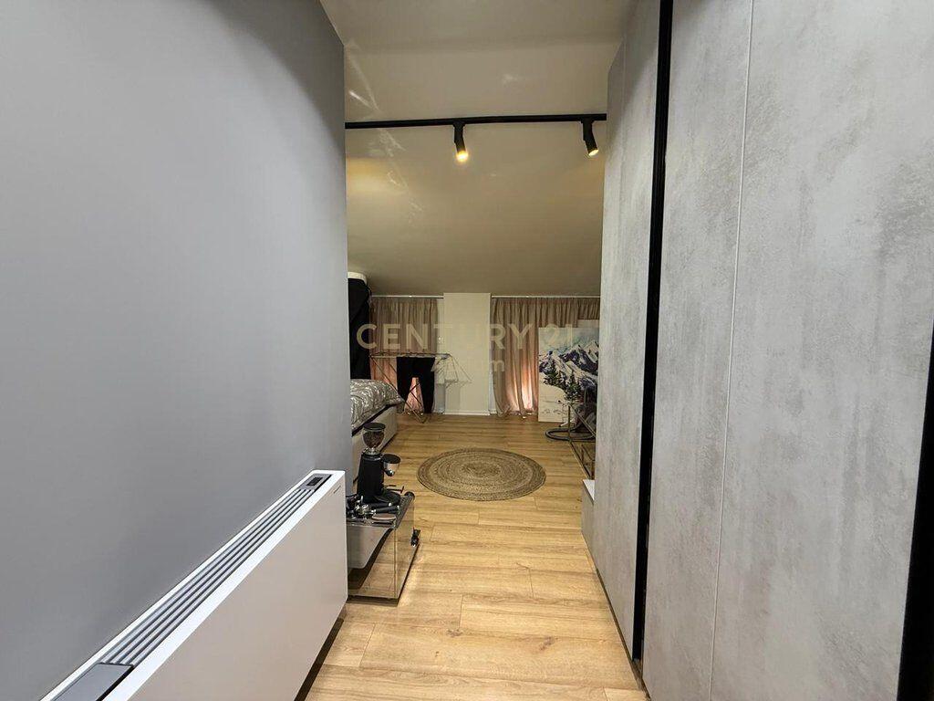 FOR RENT APARTMENT 3+1+2+VERANDA+3 PARKING SPACES! 1,900 € /Month