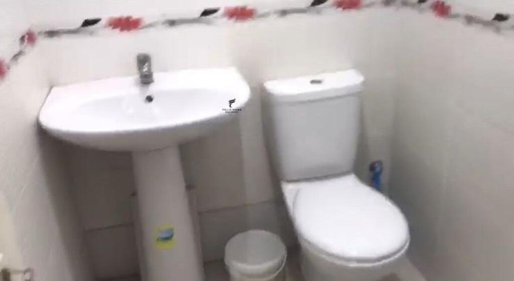 ZYRE ME QERA 130 M2 MYSLYM SHYRI 150.000 LEKE