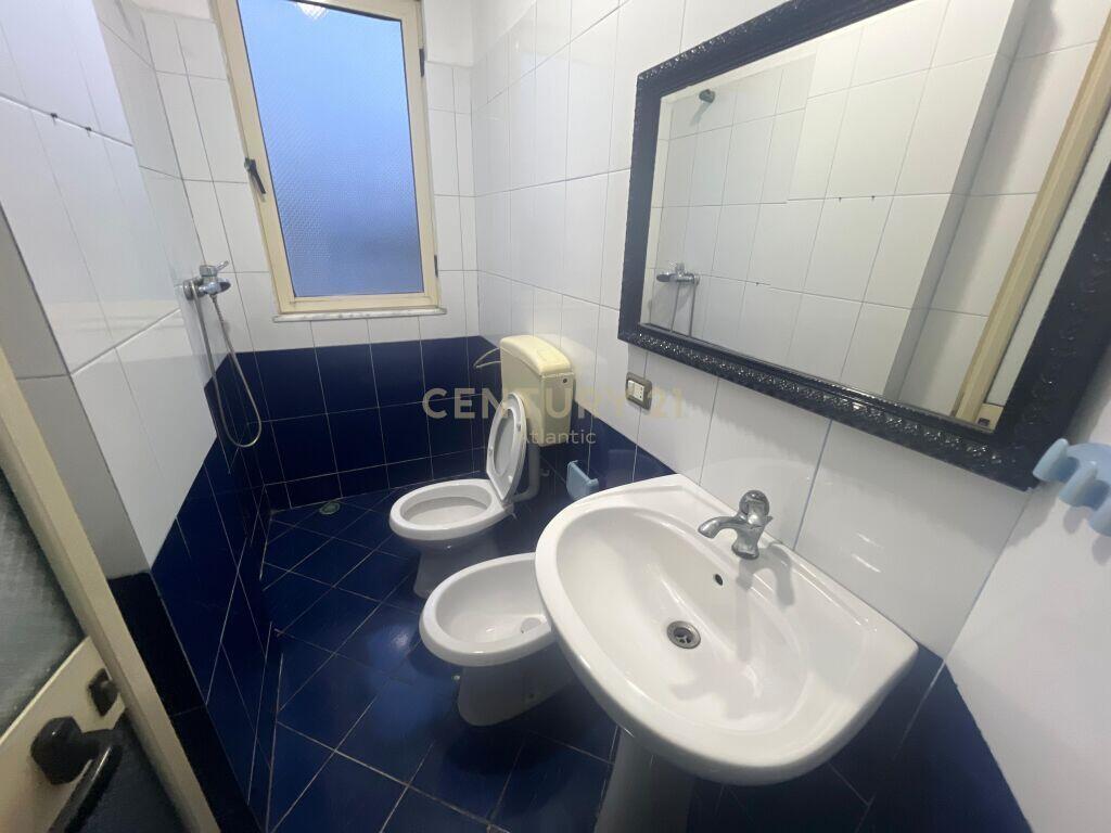 Hotel Për Qira në Shkëmbi I Kavajës, Durrës 7,800 € /Muaj