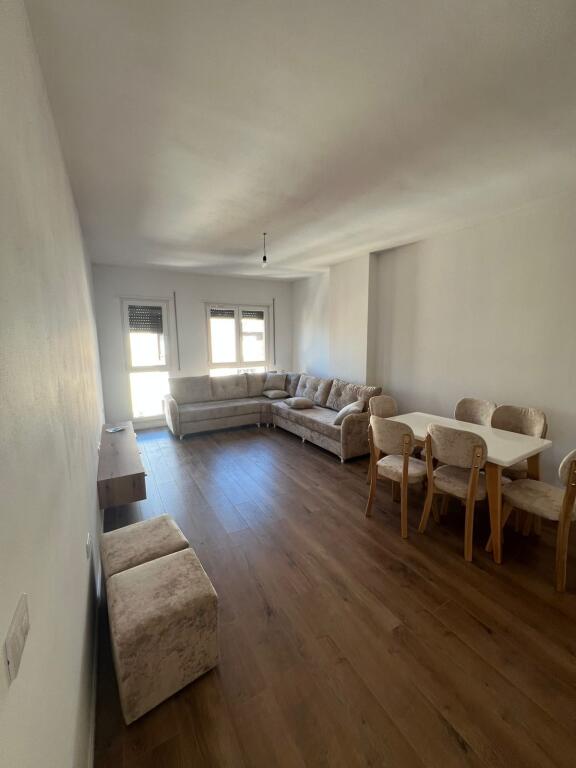 APARTAMENT ME QERA 2+1