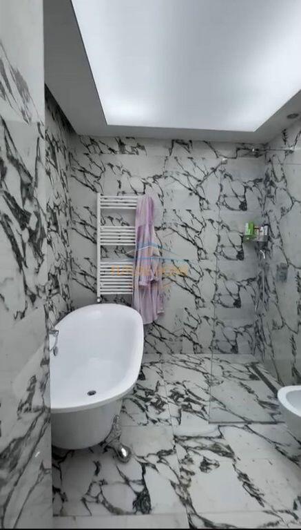 Penthouse 3+1+2+ Poste Parkimi,Kopshti Zologjik