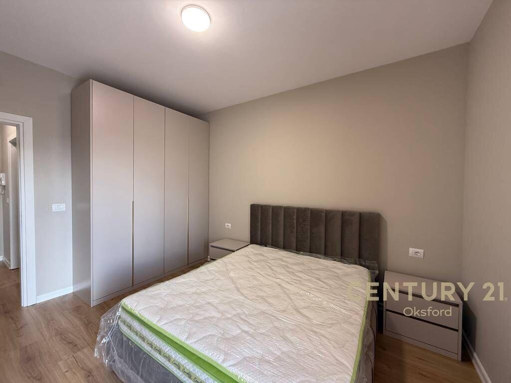 QIRA – APARTAMENT 1+1 I MOBILUAR | PRANË RING CENTER, ZOGU I ZI