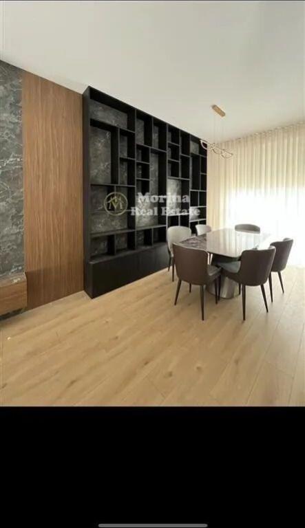 Affitto, Villa Privata 3+4+Parcheggio, Senatoriumi , 1500 euro/mese