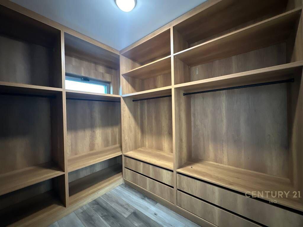 QIRA – VILË NË REZIDENCËN OLIVE GROVE